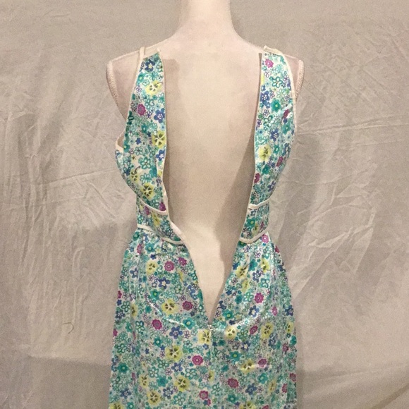 JS SIGNATURE DRESS - Picture 4 of 8